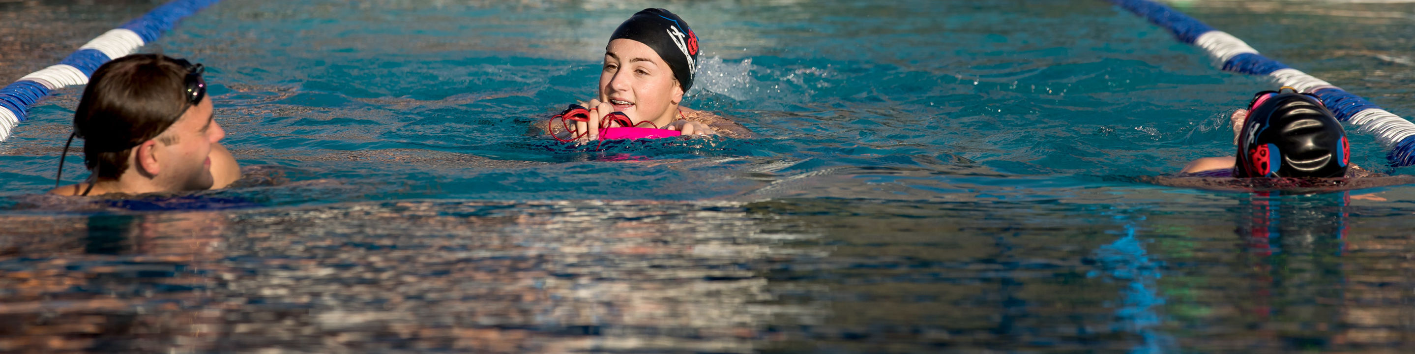 101820-spt-ava parker swimming-p8.JPG